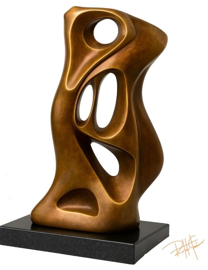 Curvas de Mulher — Escultura. Bronze maciço puro · base em granito preto absoluto. Roberto Claussen.