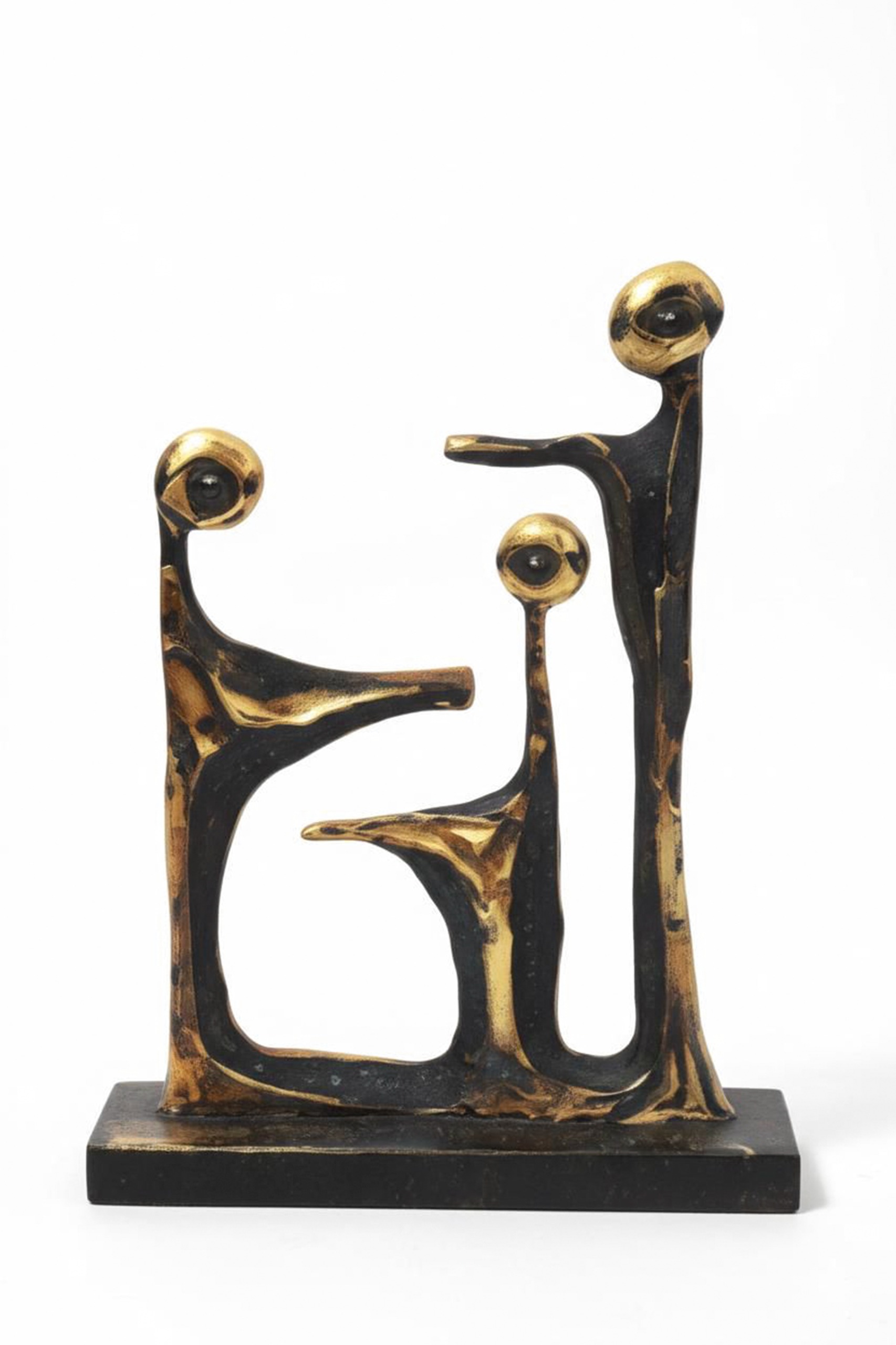 Estirpe — Bronce y pátina negra, 2016. Escultura de Roberto Claussen.