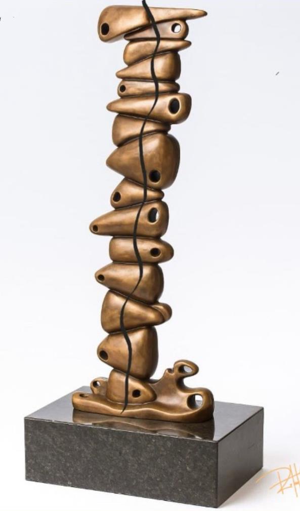Totens Radiônicos — Escultura. Bronze maciço puro · base em granito preto absoluto. Roberto Claussen.